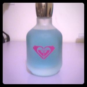 🎀Love by Roxy perfume🎀