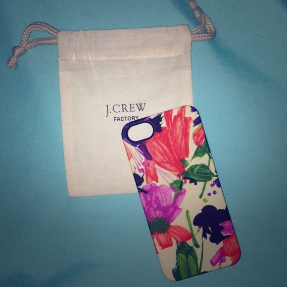 SOLD!💟💟J. Crew iPhone 5 case :)