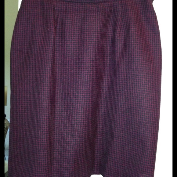 Houndstooth skirt