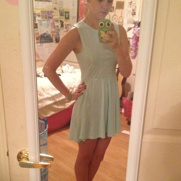 SOLD - Picture 2 of 3