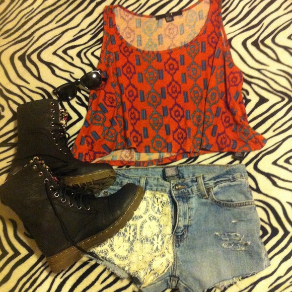 Sold 🚫❌✋Forever 21 cropped top orange