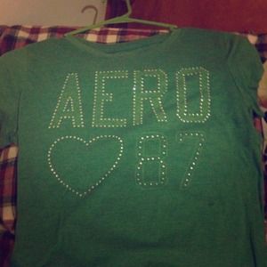 Aeropostale green t-shirt