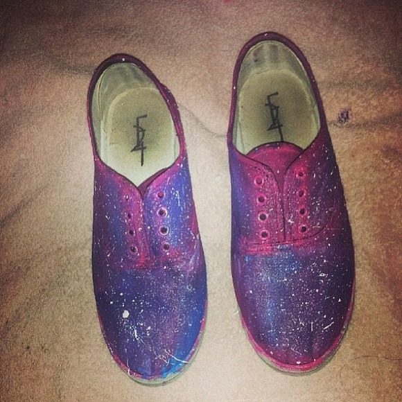 ✨HOMEMADE GALAXY VANS✨