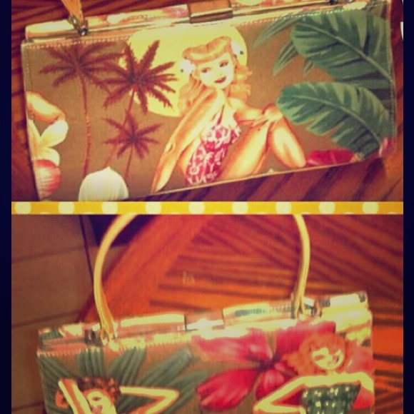 NEW w/ Out Tags Vintage/Retro Clutch Purse