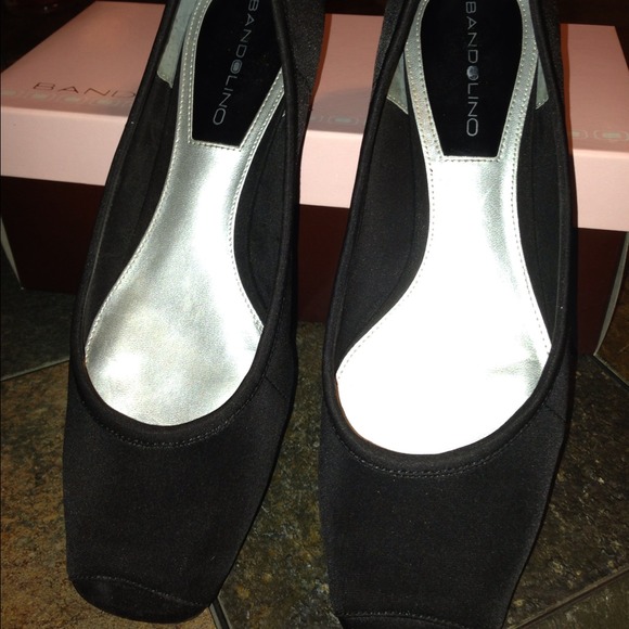 👡👡 Black low heeled Bandolino shoes 💋