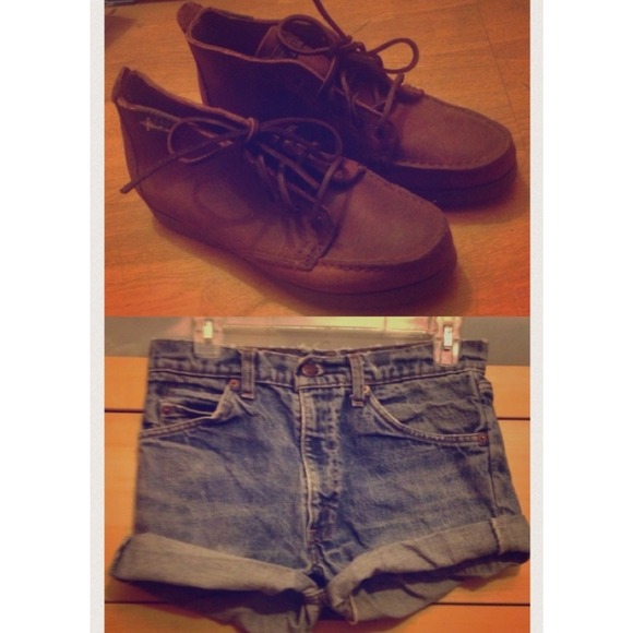 (BUNDLED) Levi's high waist shorts & ankle boots