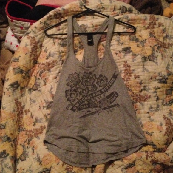 Obey tank top grey
