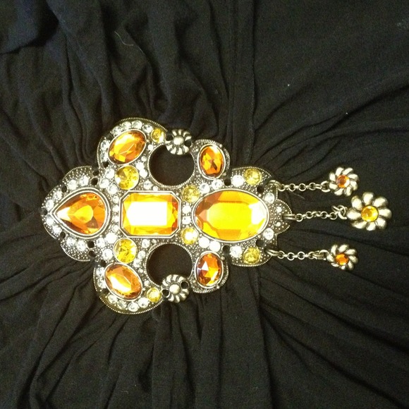 ❗️SALE❗️Jeweled Black and Orange Top - Picture 2 of 2