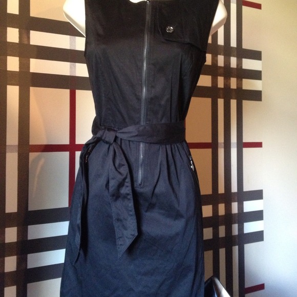 SOLD. Calvin Klein sateen belted dress sz 8 - Picture 3 of 4