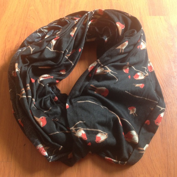 Primark Bird infinity fashion scarf
