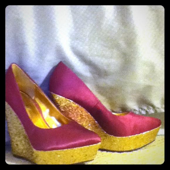 Never worn before, too big on me