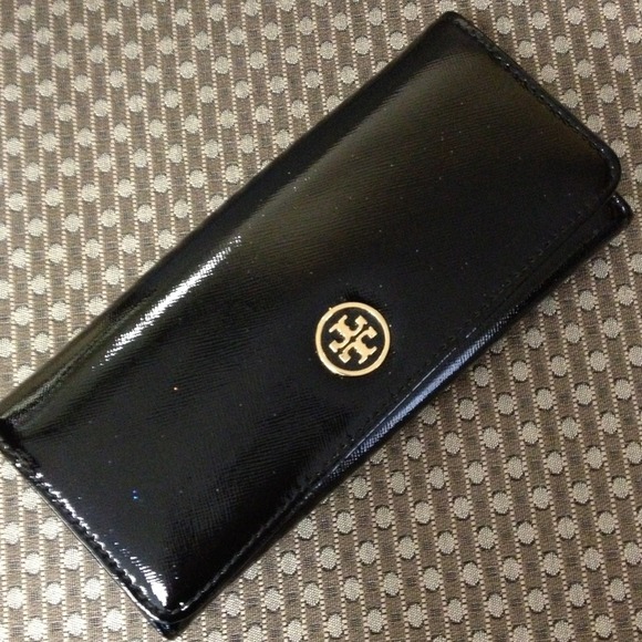 🔴SOLD IN BUNDLE 🔴Authentic Tory Burch Wallet