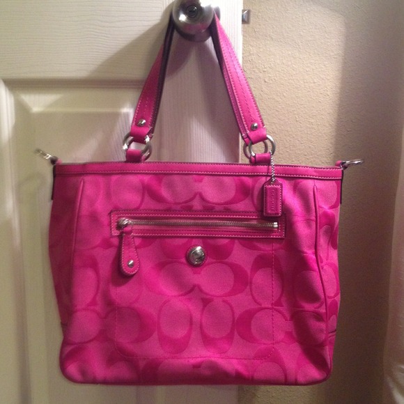 ***Sold***Pink Signature Coach Purse