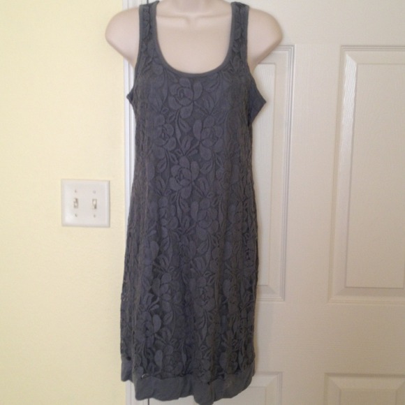 The limited xs gray lace dress