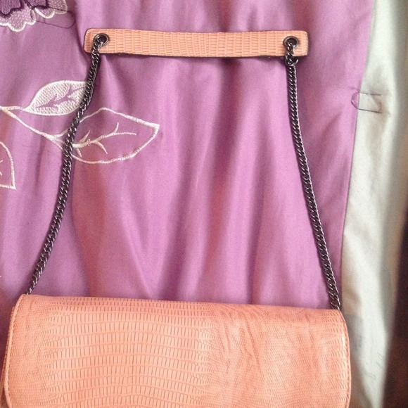 Purse - Picture 2 of 4