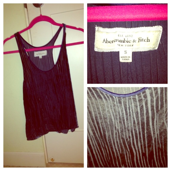 Velvet navy blue Abercrombie tank