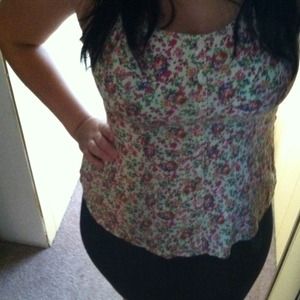 🚫BUNDLE🚫Kirra floral bustier tank