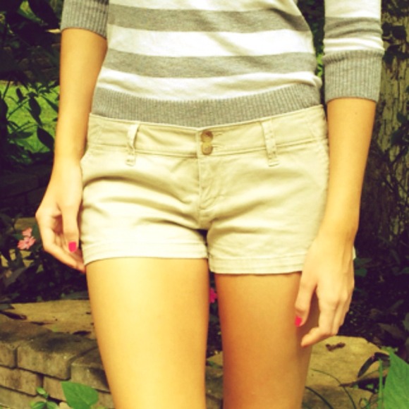 American Eagle Outfitters Pants - ❤️SOLD❤️ American Eagle Outfitters Cotton Shorts 6