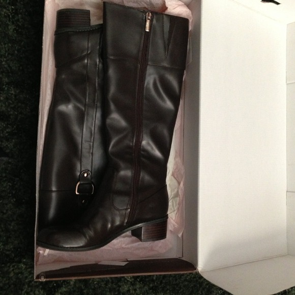 Leather riding boots