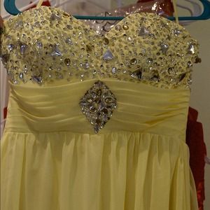 ⭐Beautiful Yellow Prom Dress⭐