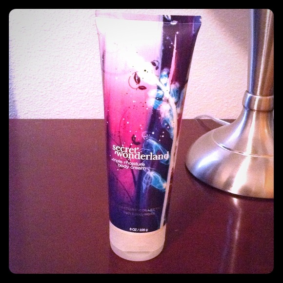 Secret Wonderland Body Lotion