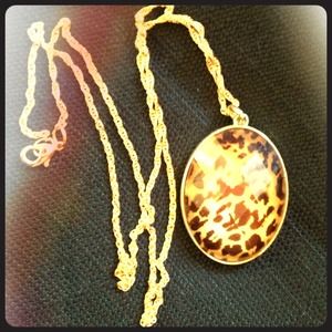 Goldtone necklace