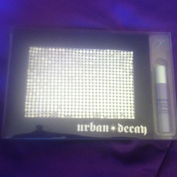 ❌SOLD❌Urban decay deluxe eyeshadow box.