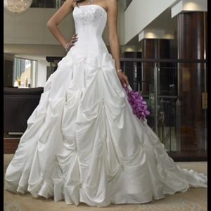Maggie Sottero size 8 wedding dress