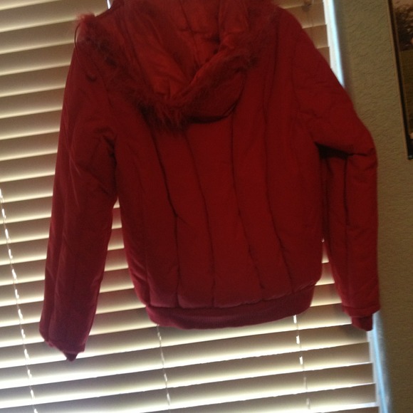 Warm now jacket! - Picture 2 of 2