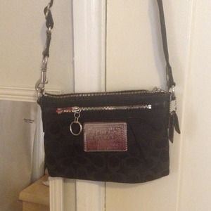 Coach cross body purse!!!!!!!!!!!