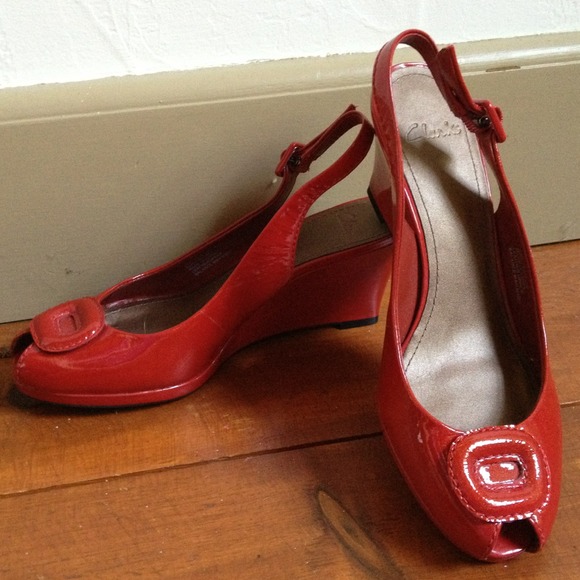 clarks red patent wedges