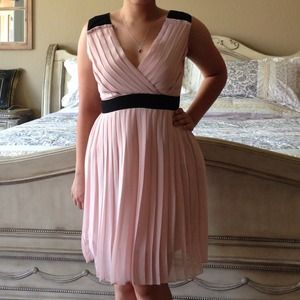 SOLD IN CONSIGNMENT Pink and black dress