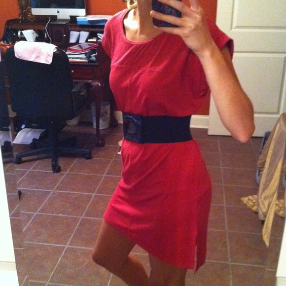 Fuchsia dress with slits