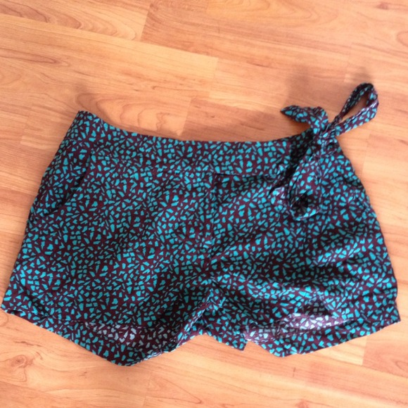 SOLD-Brown and turquoise printed shorts