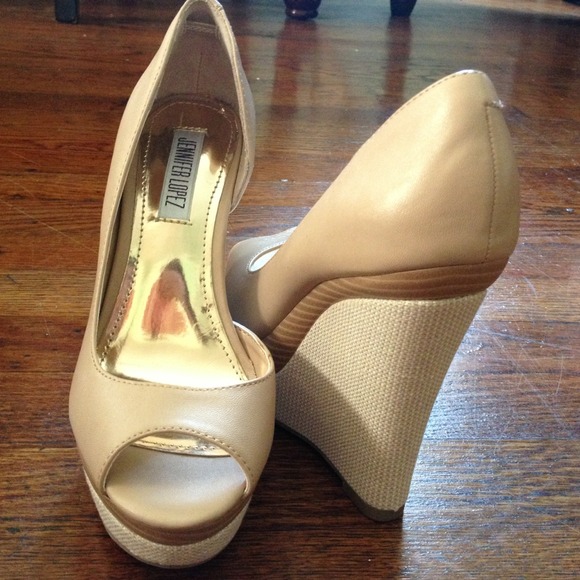 Cream and beige wedge