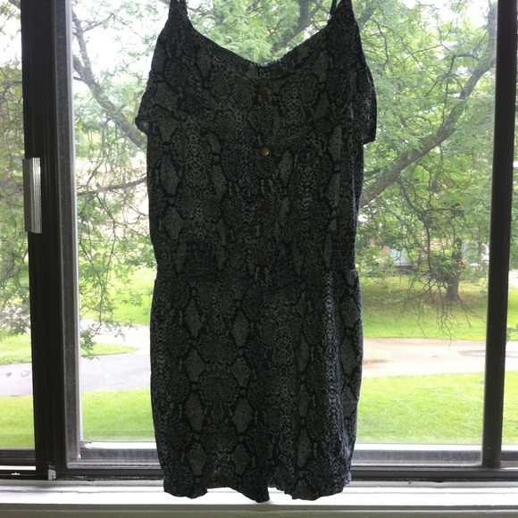 Cute leopard print jumper