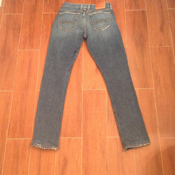 Lucky Brand Jeans - Picture 2 of 4