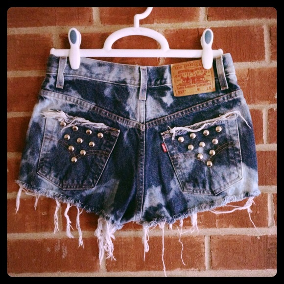 🚫Reserved!🚫Vintage Studded Destroyed Shorts