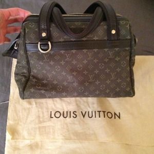 Authentic Louis Vuitton Josephine PM TST Monogram