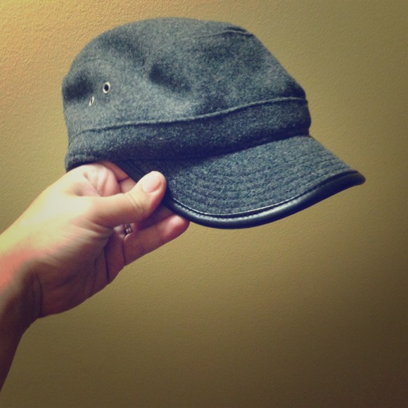 NWOT conductors hat-wool w/leather trim