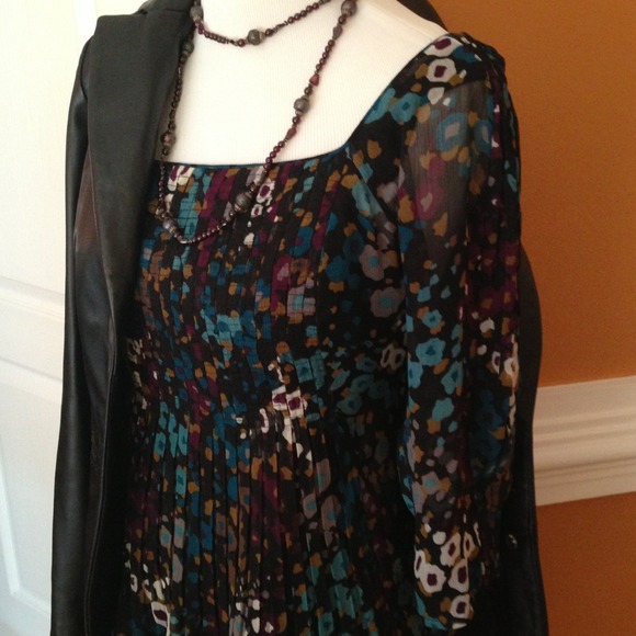 See 2nd listing for photos. NWT blouse - Picture 2 of 4