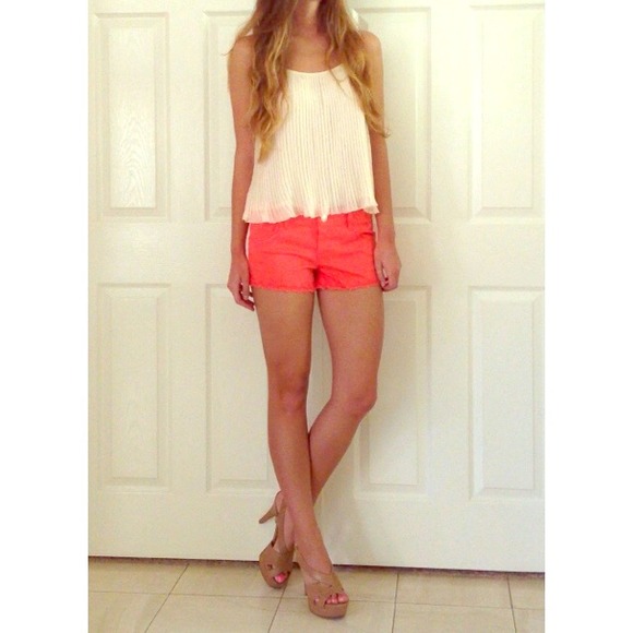 Denim - NWT! Coral shorts