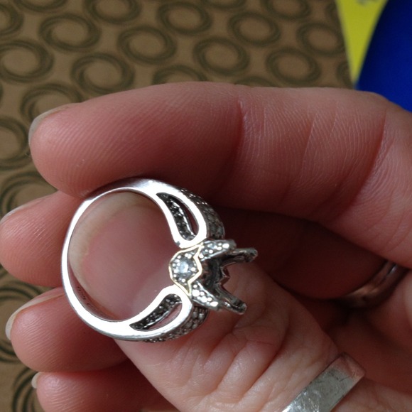 Beautiful Sterling Setting by VERRAGIO
