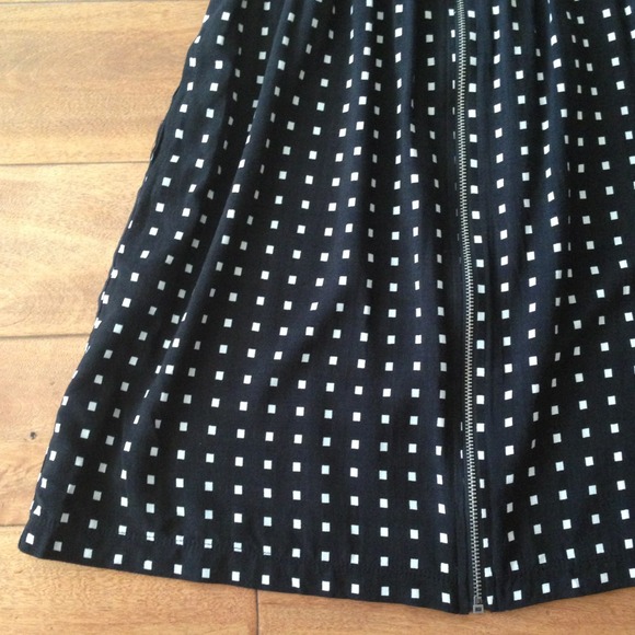 *SOLD* Black Hipster Skater Urban Outfitters Dress - Picture 3 of 3