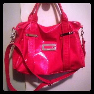 ✨GUESS Large Satchel ✨