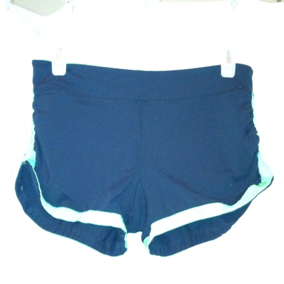 Kyodan Black & Green Workout Shorts - Picture 2 of 2