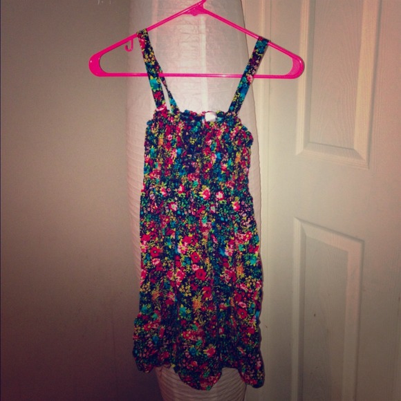 🍥 Adorable floral summer dress 🍥