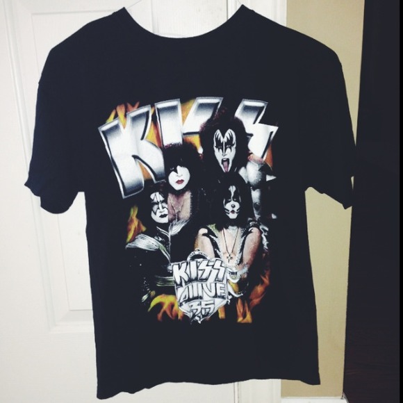 KISS band tee NWOT