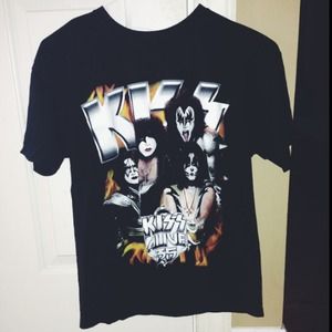 KISS band tee NWOT