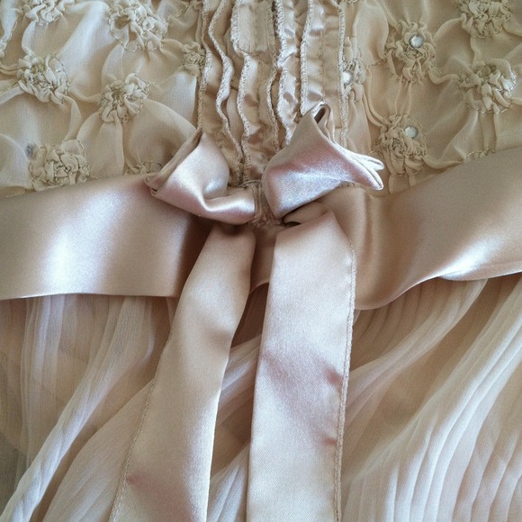 💐Sold💐Elegant Top - Picture 3 of 3